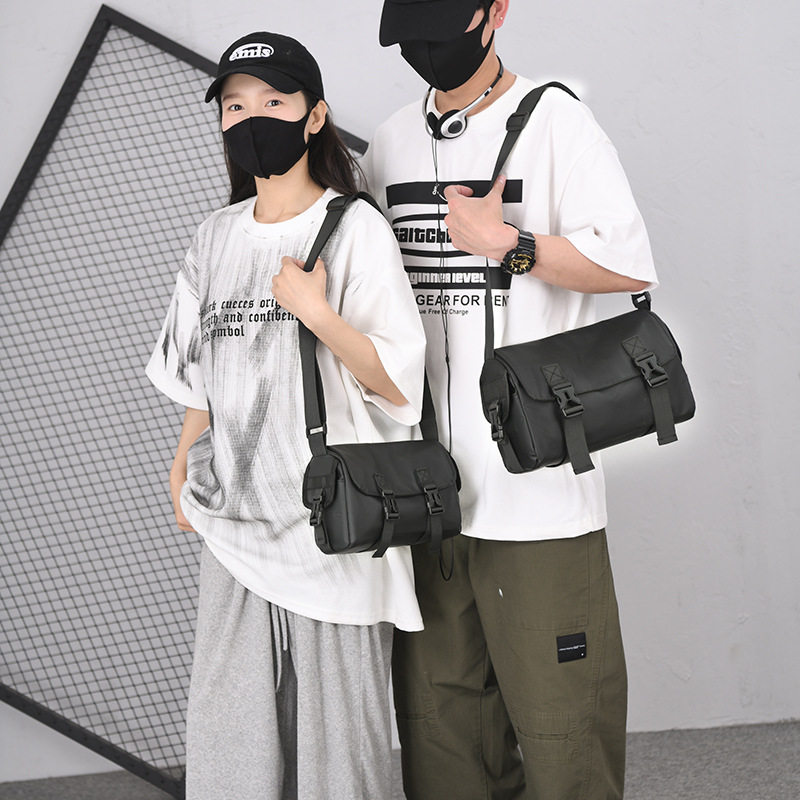Casual crossbody bag Personalized sports large capacity shoulder bag Travel side shoulder bag Multi-layer fashion men's bag